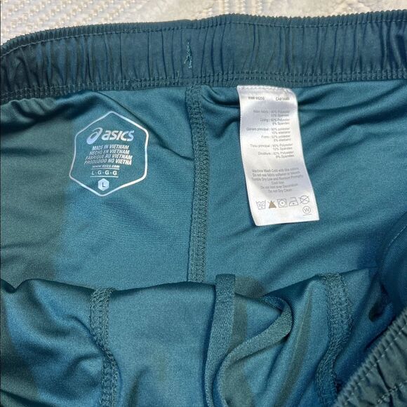 ASICS - 7” 2 IN 1 SHORT - Picture 7 of 10